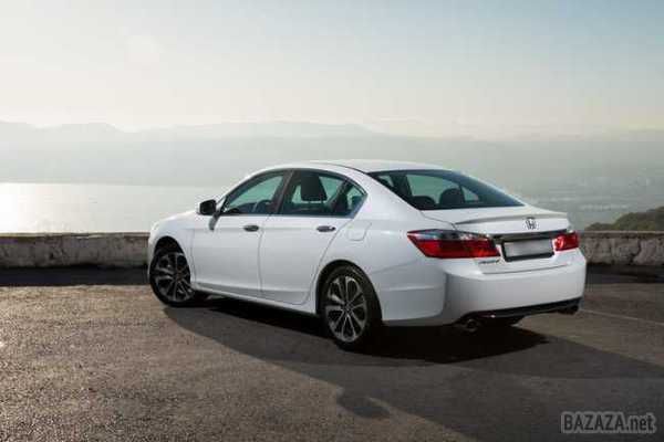 Honda Accord 2013 Executive - відгук власника. Новий Аккорд - це 100% американський автомобіль, навіть транспортувальні ярлики, наклеєні зсередини на скло, свідчать MADE IN USA.