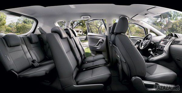 Toyota Verso. Toyota Verso - це універсальний автомобіль для всієї родини, який буде представлений в Україні в трьох варіантах...