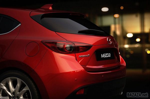 Фотографії нового хетчбека Mazda3. 