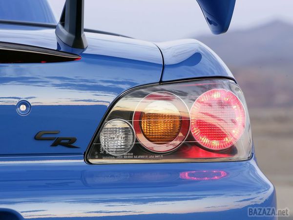 Honda S2000 - історія життя.. Honda S2000 - маленький та не дуже-то популярний в наших краях японський родстер, який, вийшовши зовсім недавно на пенсію, вже сформував навколо себе невеликий, але вірний культ