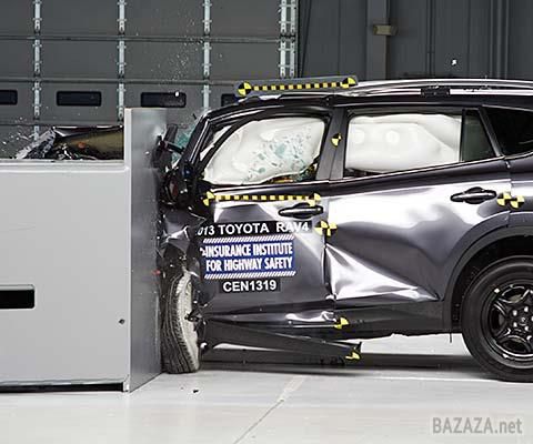 Новий Toyota RAV4 провалив краш-тест