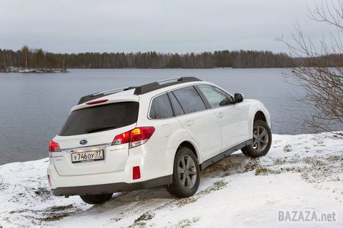 Тест-драйв оновленого Subaru Outback. Знову рестайлінг. Здавалося б, усього лише півтора роки тому японці вже проводили «роботу над помилками» щодо Subaru Outback, і ось знову. Правда, якщо в 2012 році до справи підійшли досить серйозно, грунтовно перенастроївши автомобіль, то зараз - всього лише легкий макіяж.