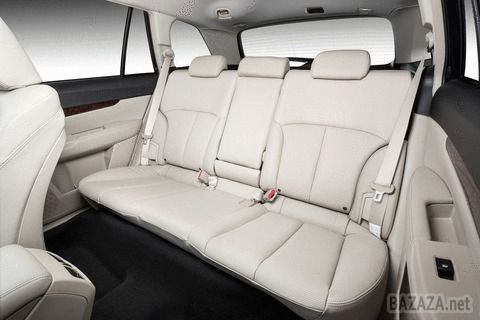 Тест-драйв оновленого Subaru Outback. Знову рестайлінг. Здавалося б, усього лише півтора роки тому японці вже проводили «роботу над помилками» щодо Subaru Outback, і ось знову. Правда, якщо в 2012 році до справи підійшли досить серйозно, грунтовно перенастроївши автомобіль, то зараз - всього лише легкий макіяж.