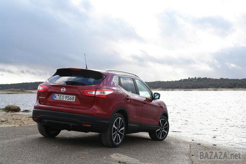 Тест-драйв нового Nissan Qashqai.. Сім років тому компанія Nissan показала світу , яким має бути ідеальний компактний кросовер. Проєкт P32L - Qashqai - був сміливим ходом , і ні у кого не було впевненості в його майбутньої популярності 