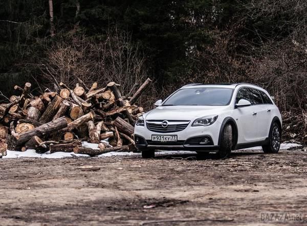 Opel Insignia Country Tourer. У майбутньому Opel готовий зробити ставку на кросовери . І дорікнути їх у цьому язик не повернеться . З Porsche цей номер спрацював чіткіше швейцарських годинників
