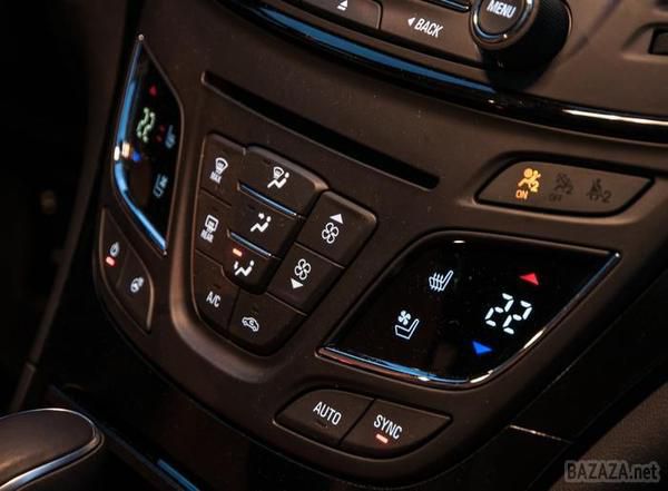 Opel Insignia Country Tourer. У майбутньому Opel готовий зробити ставку на кросовери . І дорікнути їх у цьому язик не повернеться . З Porsche цей номер спрацював чіткіше швейцарських годинників