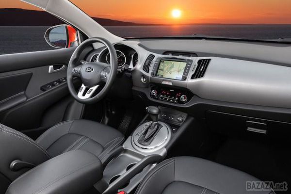 Тест- драйв Kia Sportage FL : Третя молодість.  Щоб з'ясувати , в чому новизна Sportage з індексом FL , кореспондент відправився в сонячну Словенію.
