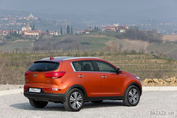 Тест- драйв Kia Sportage FL : Третя молодість.  Щоб з'ясувати , в чому новизна Sportage з індексом FL , кореспондент відправився в сонячну Словенію.