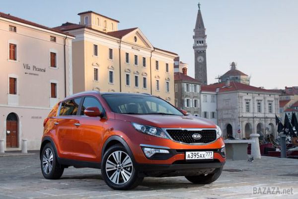 Тест- драйв Kia Sportage FL : Третя молодість.  Щоб з'ясувати , в чому новизна Sportage з індексом FL , кореспондент відправився в сонячну Словенію.