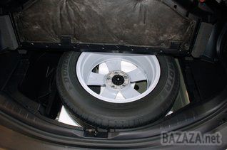 Бестселери ринку: Toyota RAV4 четвертого покоління ( з 2013 р.). В останні роки перед виходом четвертого покоління Toyota RAV4 був далеко не лідером сегменту. 