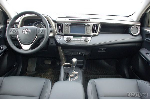 Бестселери ринку: Toyota RAV4 четвертого покоління ( з 2013 р.). В останні роки перед виходом четвертого покоління Toyota RAV4 був далеко не лідером сегменту. 
