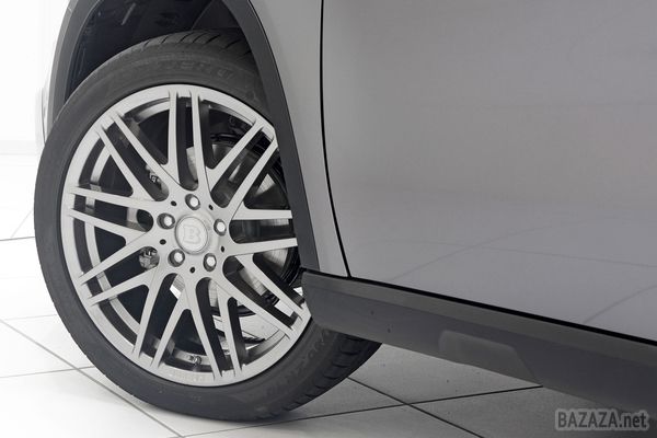 Brabus підготував пакет доопрацювань для Mercedes-Benz GLA-Class. Brabus запропонує покупцям аеродинамічний обвіс, що складається з