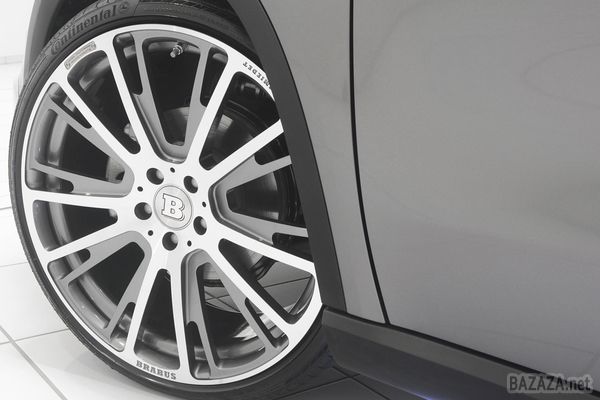 Brabus підготував пакет доопрацювань для Mercedes-Benz GLA-Class. Brabus запропонує покупцям аеродинамічний обвіс, що складається з