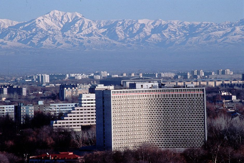 Зірка Сходу: Ташкент. Перші поселення людини на місці сучасного Ташкента виникли трохи менше двох з половиною тисяч років тому