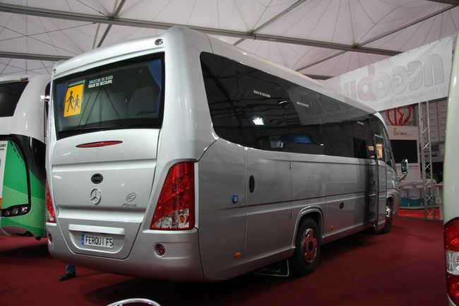 Ferqui F5 - новий автобус на шасі Mercedes-Benz. Іспанський виробник автобусів - компанія Ferqui - презентувала нещодавно нову туристичну модель класу «міді» F5, побудовану на агрегатах Mercedes-Benz.
