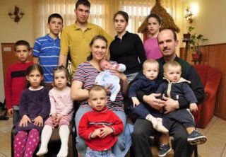 Набуває чинності закон про надання пенсії за особливі заслуги перед Україною батькам