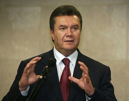 Янукович появився і збирається навести порядок в країні. Колишній президент України зробив офіційну заяву до народу через російське інформагентство.