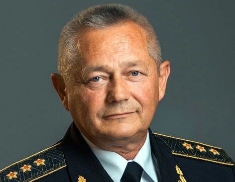 Хто є хто в новому уряді. Якщо учасники протестів хотіли оновлення української влади, то новим складом Кабміну вони повинні залишитися задоволені. 27 лютого парламент рекордними 371 голосами призначив Арсенія Яценюка на пост прем'єр-міністра і 331 голосом затвердив новий склад уряду. Більшість нових міністрів не працювали в держапараті, і навіть у тих галузях, якими будуть керувати.