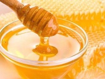 Мед виявився здатний боротися з антибіотикостійкими бактеріями. Згідно з новими даними , мед , вже показав обнадійливі результати в загоєнні ран , може також стати перспективним засобом у боротьбі з розвитком резистентності до антибіотиків бактерій. 

