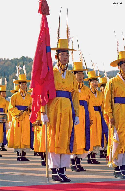 ВІЙСЬКОВІ І СМІШНІ: найбільш безглузда ФОРМА АРМІЙ СВІТУ . Над військовими не прийнято сміятися. Але ми спробуємо порушити цю традицію і дамо Вам привід посміятися над цими дивовижними істотами.