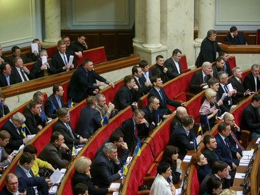 Верховна Рада прийняла закон про місцеві вибори. 