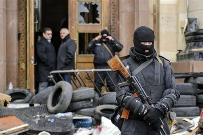 Трьох загарбників ОДА в Харкові відправили під домашній арешт, 59 взяли під варту. 