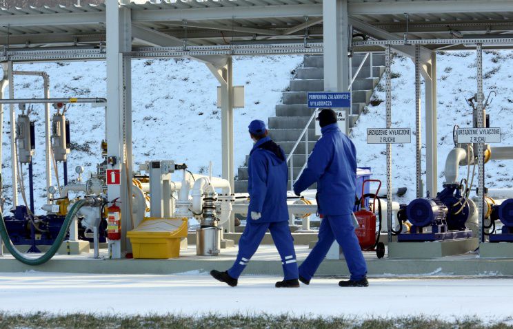 Почалися реверсні поставки газу з німецькою газової компанії RWE в Україну через Польщу