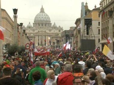 Сьогодні у Ватикані канонізують Іоанна Павла II. 