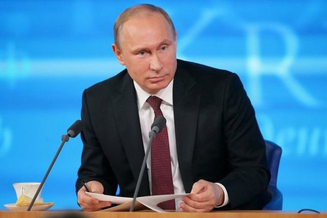 Рейтинг російського президента Володимира Путіна, впав до рекордно низького значення. Про це стало відомо зі звіту соціологічної служби «Рейтинг» . Абсолютна більшість українців до Володимира Путіна ставляться дуже погано.