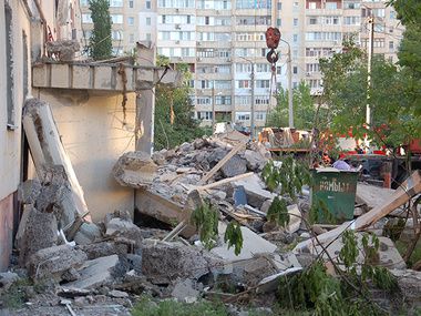 У Миколаєві рятувальники виявили ще загиблих під завалами будинку, зруйнованого в результаті вибуху. Кількість жертв вибуху зросла до семи осіб.