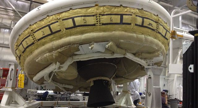 Перші польотні випробування проекту LDSD призначені на 3 червня. Проект NASA LDSD Low - Density Supersonic Decelerator ( Надшвидкісний сповільнювач низької щільності) , зараз знаходиться на стадії завершення збірки перед першими випробуваннями.