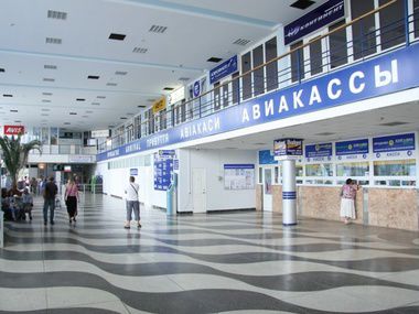 Росія відкрила аеропорт у Сімферополі для міжнародних рейсів. РФ розраховує забезпечити аннексованому півострову транспортну доступність.