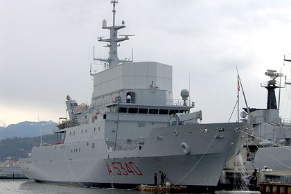 У Чорне море увійдуть два розвідувальні кораблі НАТО. Два розвідувальні кораблі НАТО - італійський «Елеттра» і французький «Дюпюї-де-Лом» - у найближчі дні увійдуть у Чорне море, щоб провести радіоелектронну розвідку військових об'єктів Чорноморського флоту (ЧФ) Росії,