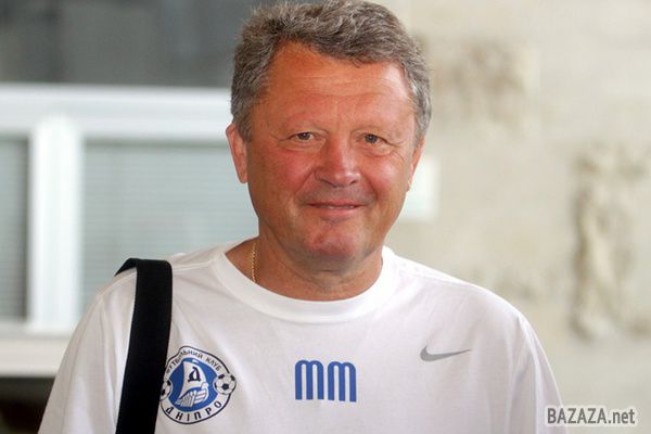 Мирон Маркевич: " футбол "Дніпра" - іскрометний і швидкий . Сьогодні вдень "Дніпро" вирушив на перший тренувальний збір під керівництвом Мирона Маркевича. Команда зібралася в аеропорту Дніпропетровська і вилетіла у Львів, де буде набирати форму протягом двох тижнів