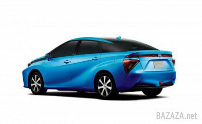Перші фотографії серійного водневого автомобіля Toyota FCV. На ринку новинка з'явиться в квітні 2015 року. 