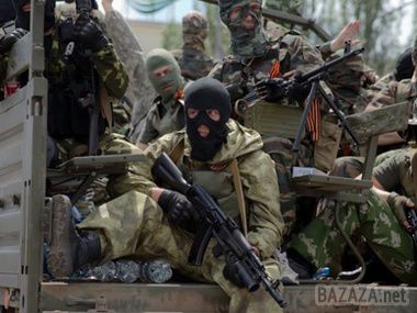 Громадська ініціатива "Права Справа": Вранці на територію України з РФ прорвалося кілька колон з бронетехнікою