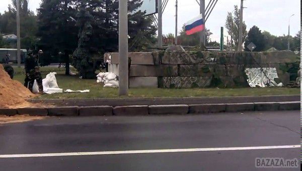 ДНР - матриця Ахметова, або вигадане захоплення влади. Намагаючись це зрозуміти, важко зберегти психічне здоров'я. Але якщо знати передісторію - все логічно і передбачувано. 