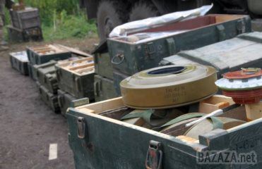 Мінометна міна сил АТО потрапила в склад боєприпасів бойовиків (відео). У Донбасі склад боєприпасів терористів був знищений мінометною міною сил АТО.