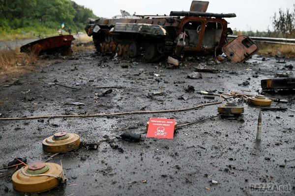 У Донбасі на снарядах і мінах загинули двоє цивільних, семеро поранені