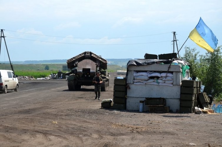 Сили АТО зайняли стратегічно важливий пункт Георгіївка. Канал поставок зброї та боєприпасів терористам в Луганську перекритий