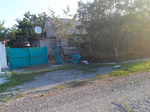 В Дебальцево йдуть бої. Фото . Сьогодні 26 липня в місті Дебальцеве та його околицях починаючи з 4 ранку, йдуть запеклі бої між українською армією і проросійськими бойовиками. З сусідніх селищ видно дим, що здіймався над містом. Відлуння вибухів були чутні навіть в сусідньому місті Світлодарську.