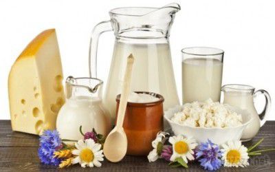 У Росії вступила в силу заборона на ввезення української молочної продукції. Українські продукти також заборонено проносити в ручній поклажі, багажі й пересилати поштою.