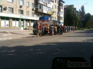 Обстановка в Луганську. День тринадцятий (хронологія 30.07.14). Місто все також частково знеструмлене, є проблеми з подачею води. Станом на ранок мобільний зв'язок в місті працює добре. 