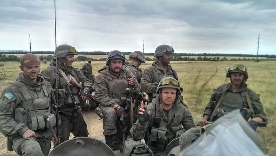 Бійці 72-й бригади в районі шахти Червонопартизанська. Вони не скаржаться, але їм важко. 