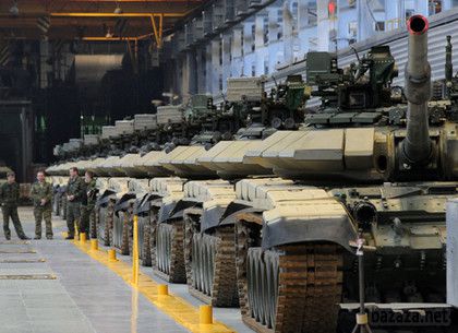 У Харкові з вогнемета обстріляли бронетанковий завод
