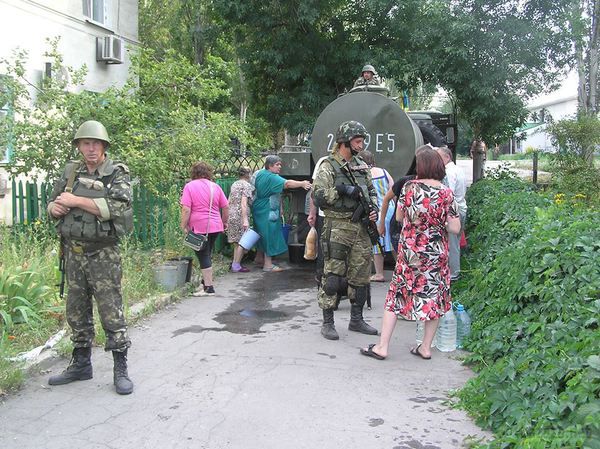 Ми краще залишимось без обіду та вечері… Але нагодуємо людей - воїни АТО