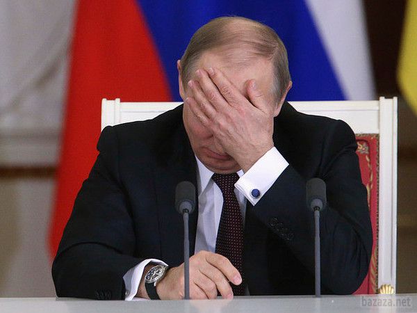 Путін відправив у відставку силовиків, які не підтримують вторгнення Росії в Україну. Цікаво, що прес-служба самого Путіна про подію масового звільнення вищого офіцерського складу делікатно промовчала. 