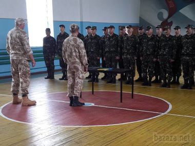 МВС: Бійці "Луганська-1" будуть патрулювати в зоні АТО. 24 міліціонера вже прийняли присягу, а майже 200 новобранців пройшли кадрову комісію і направлені на навчання, повідомили в МВС.