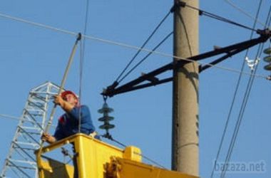 У Донецькій області електрику повернули в тисячі будинків. Енергетики відновлюють інфраструктуру Донбасу, пошкоджену під час боїв