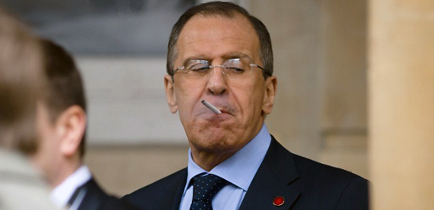 Ларвов пояснив попричину конццентрации військ РФ біля кордону з Україною. Концентрація і переміщення збройних сил на російській території поблизу українського кордону продиктовані інтересами безпеки і пов'язані з бойовими діями в регіоні, заявив міністр закордонних справ Росії Сергій Лавров.